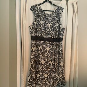 YellowStar Black and White Floral Lace Print Dress